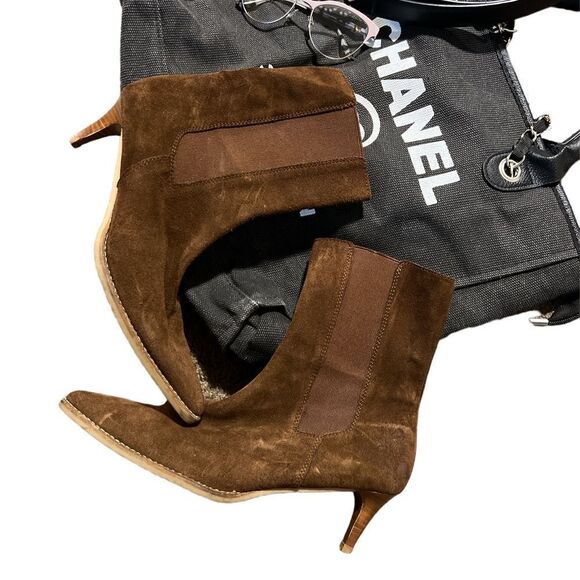 BOOTS, Boots and More Boots On Sale!! - Picture 7 of 8